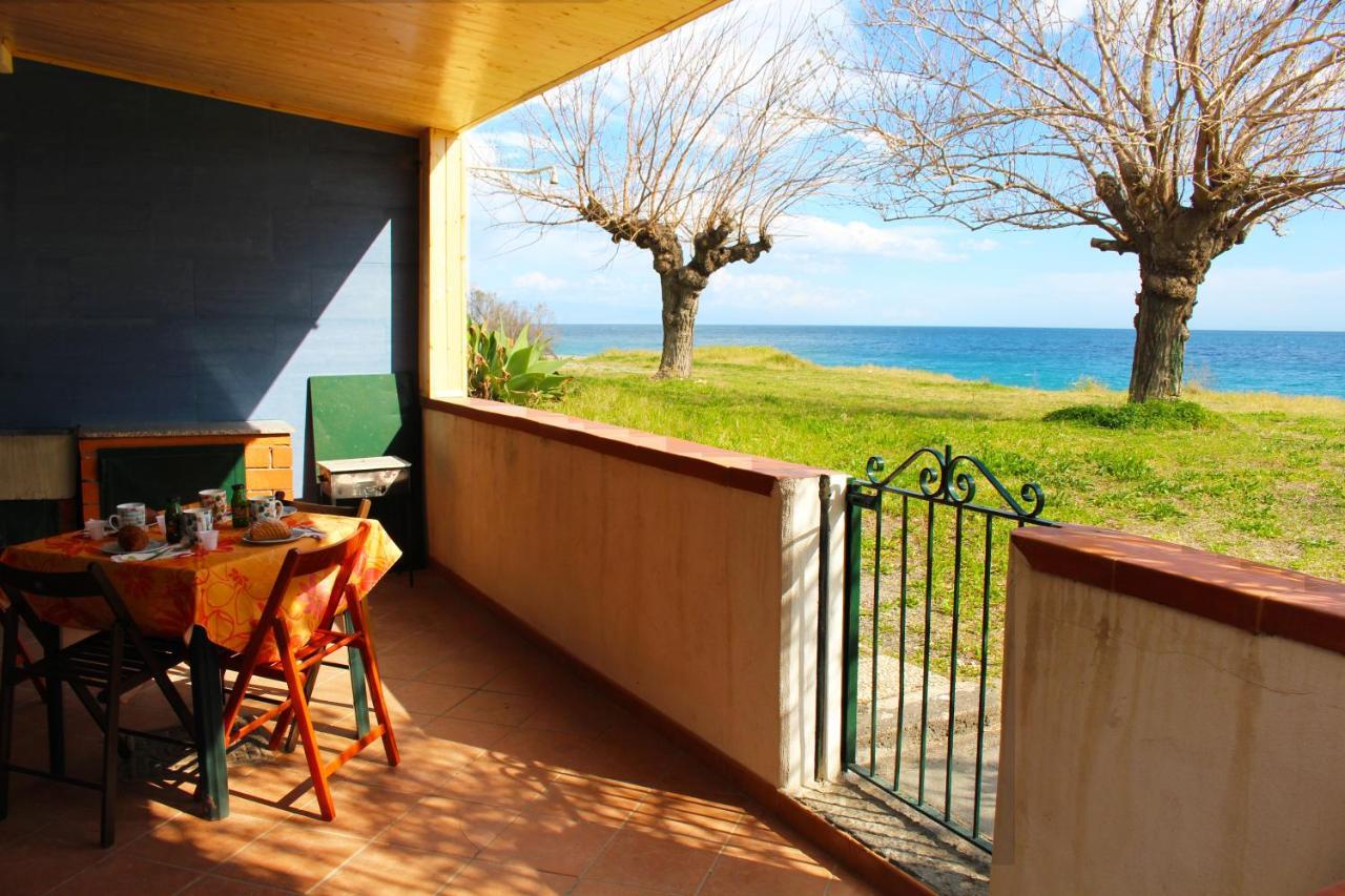 House On The Sea Villa Mascali Luaran gambar